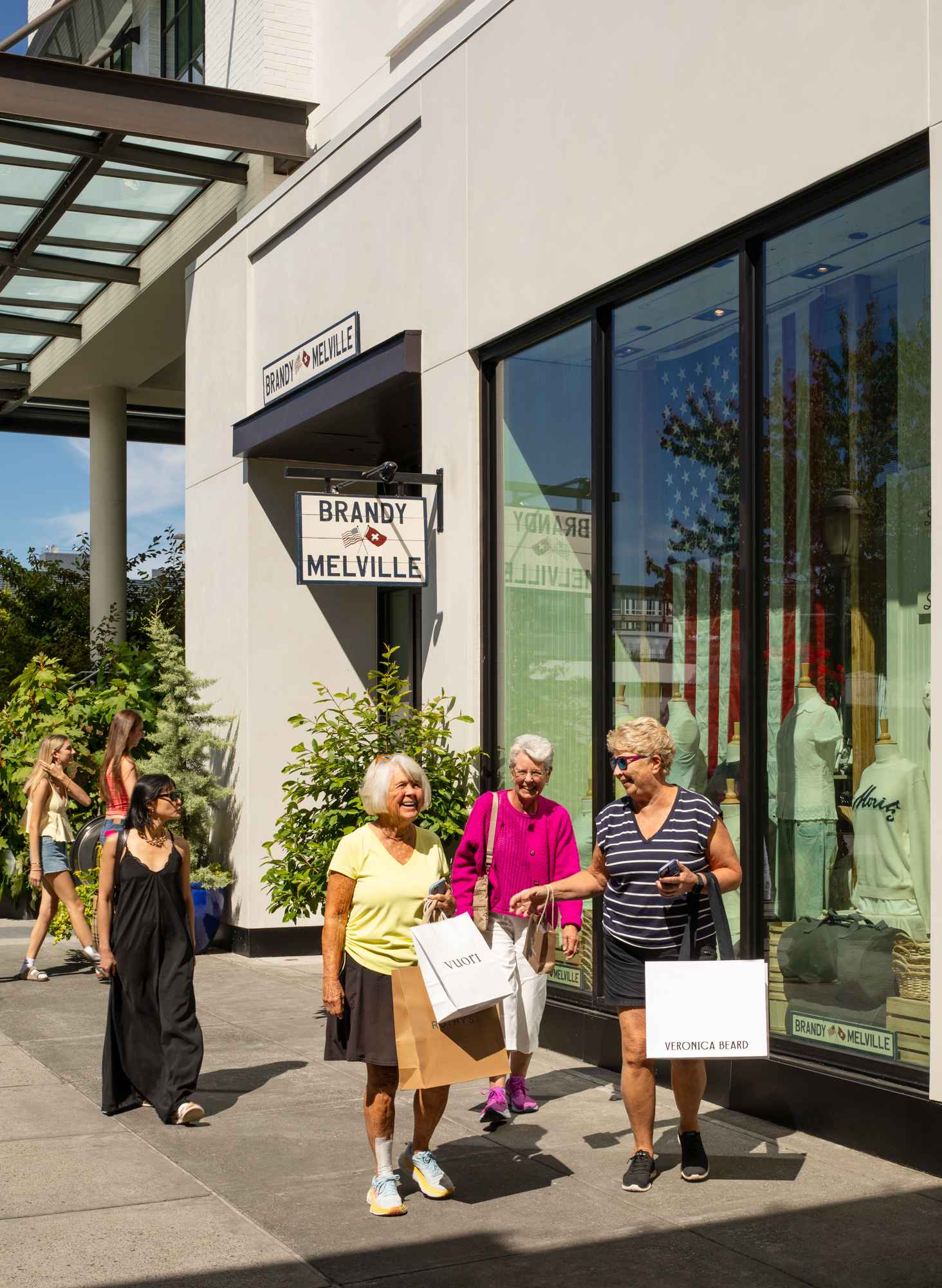 LS20250808_universityvillage_012_11zon