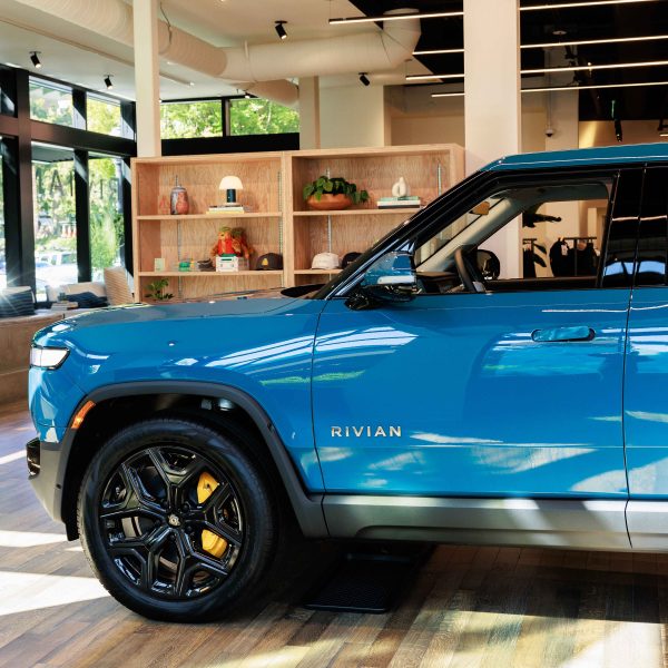 UV_X_FIC_Sept041_11zon